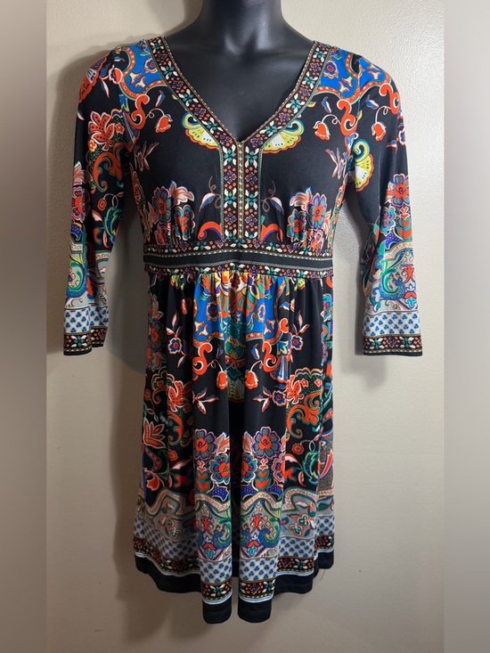 ECI Dresses & Skirts - ECI New York Boho Paisley Dress Size M V Neck Tie Waist Border Print 3/4 Sleeve